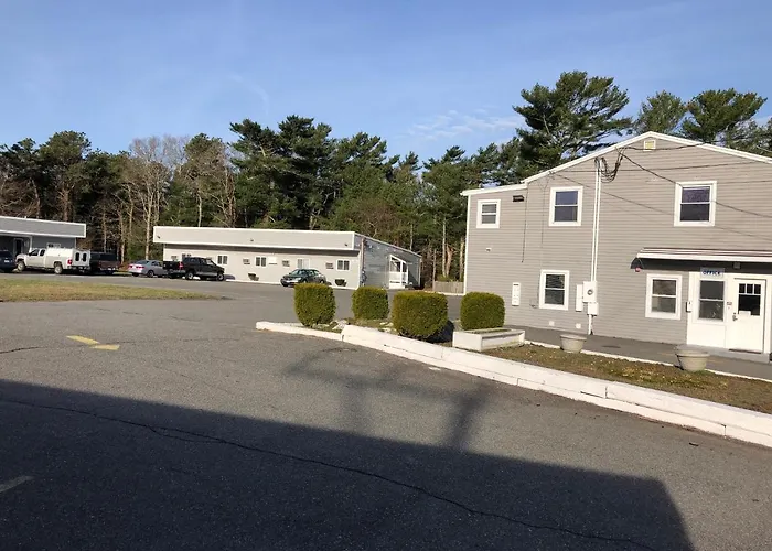 Rosewood Motel